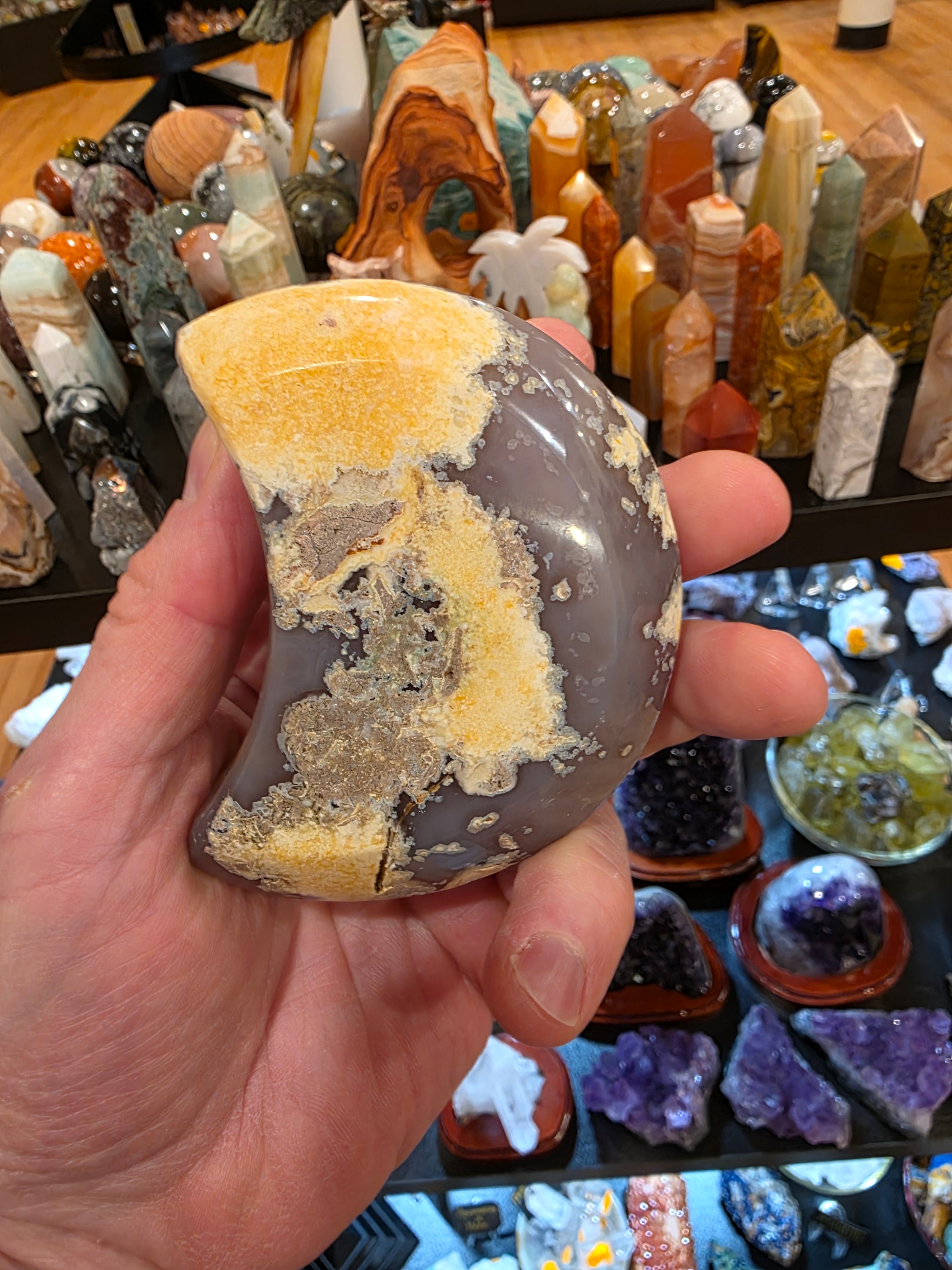 Agate in Quartz Druzy Moon